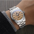 Load image into Gallery viewer, Clear Quartz Stainless Steel Mens Watch
