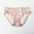 Load image into Gallery viewer, Silk Breathable High-grade Silk French Suit Thin Underwear Triangle Cup Small Chest Female Mulberry Silk Bra Bra
