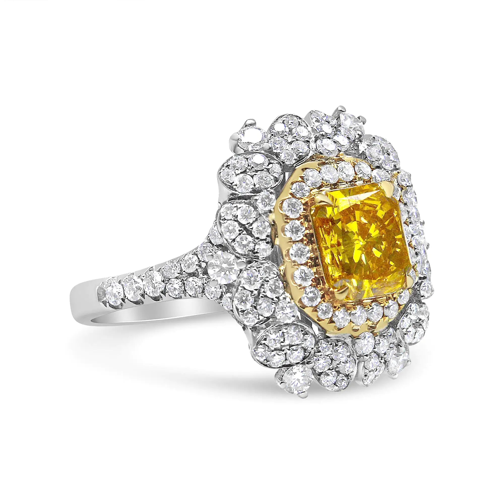 18k Yellow and White Gold 2 3/4 Cttw Lab Grown Yellow Radiant Cut Diamond Halo Cluster Ring  (Yellow/G-H Color, VS1-VS2 Clarity)