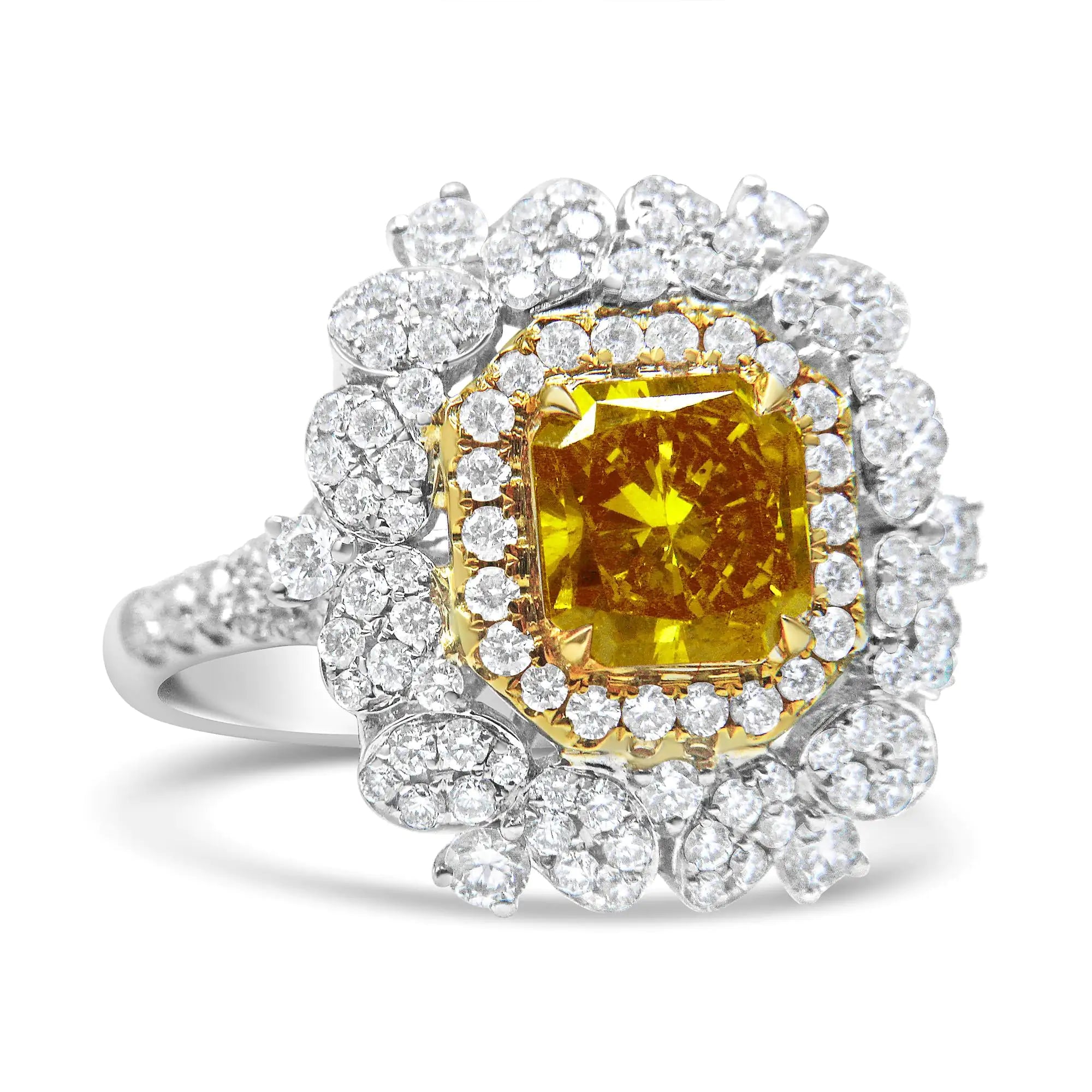 18k Yellow and White Gold 2 3/4 Cttw Lab Grown Yellow Radiant Cut Diamond Halo Cluster Ring  (Yellow/G-H Color, VS1-VS2 Clarity)