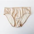 Load image into Gallery viewer, Silk Breathable High-grade Silk French Suit Thin Underwear Triangle Cup Small Chest Female Mulberry Silk Bra Bra
